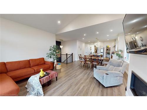 19 Winchester Crescent, Listowel, ON - Indoor Photo Showing Living Room