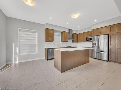 126 Tartan Avenue, Kitchener, ON - Indoor Photo Showing Kitchen