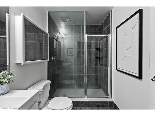 113-993 Queen Street W, Toronto, ON - Indoor Photo Showing Bathroom