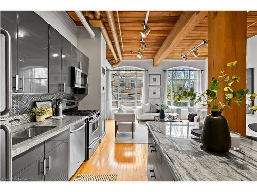 113-993 Queen Street W, Toronto, ON - Indoor Photo Showing Kitchen With Double Sink With Upgraded Kitchen