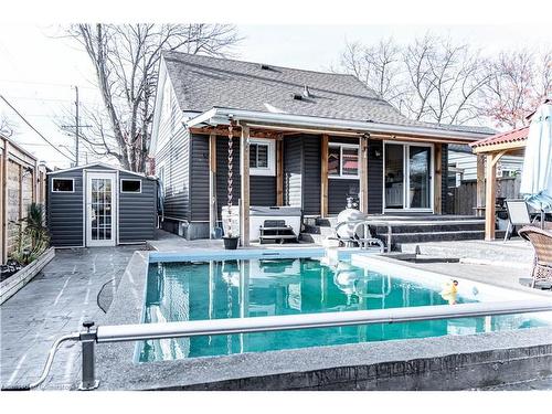 252 Walter Avenue N, Hamilton, ON - Outdoor With In Ground Pool