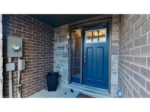 3-135 Hardcastle Drive, Cambridge, ON - Outdoor