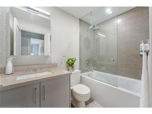 907-2 Glamorgan Avenue, Toronto, ON - Indoor Photo Showing Bathroom