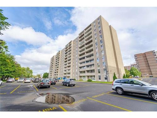 907-2 Glamorgan Avenue, Toronto, ON - Outdoor With Balcony With Facade