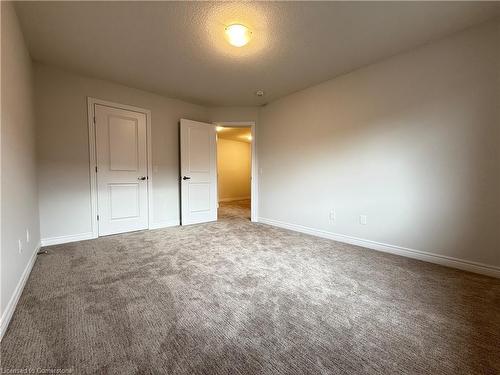 35-19 Picardy Drive, Hamilton, ON - Indoor Photo Showing Other Room