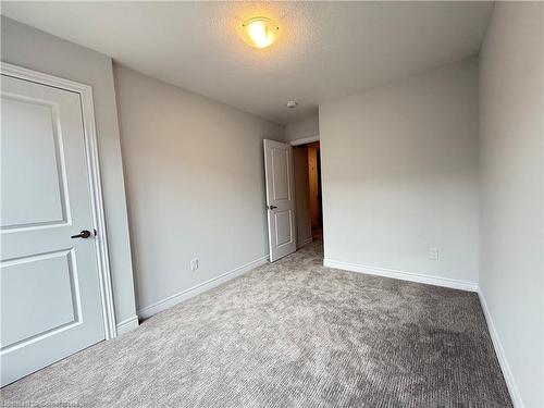 35-19 Picardy Drive, Hamilton, ON - Indoor Photo Showing Other Room