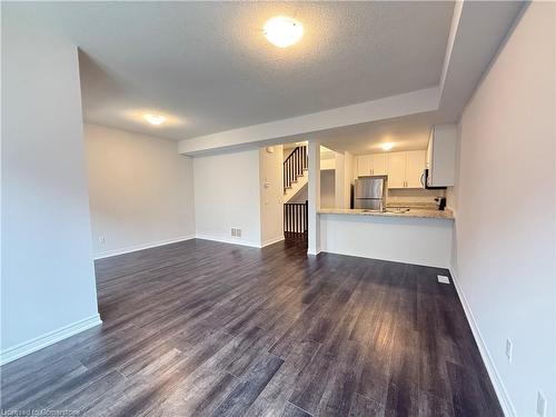 35-19 Picardy Drive, Hamilton, ON - Indoor Photo Showing Kitchen