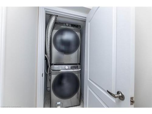 766 Linden Drive, Cambridge, ON - Indoor Photo Showing Laundry Room