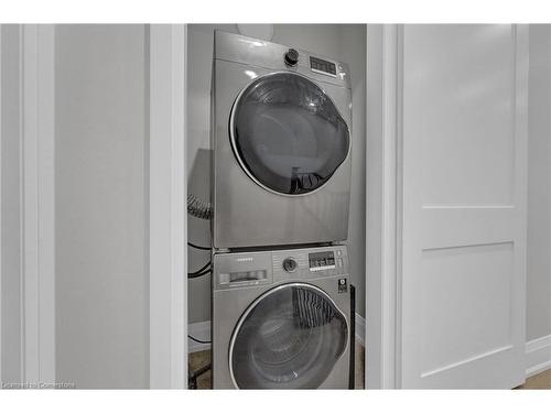 75 Kenilworth Avenue, Toronto, ON - Indoor Photo Showing Laundry Room