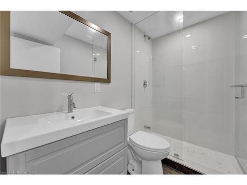 75 Kenilworth Avenue, Toronto, ON - Indoor Photo Showing Bathroom