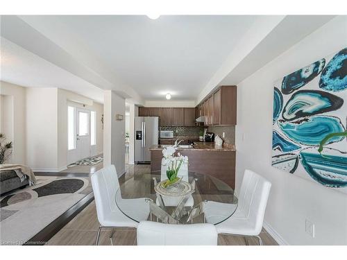 89 Todd Crescent, Grey, ON - Indoor Photo Showing Dining Room