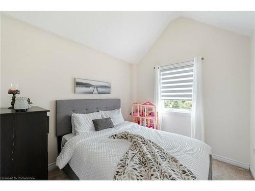 89 Todd Crescent, Grey, ON - Indoor Photo Showing Bedroom