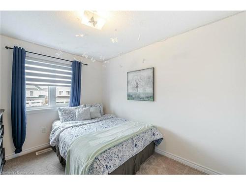 89 Todd Crescent, Grey, ON - Indoor Photo Showing Bedroom