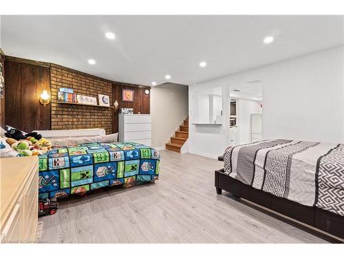 20-32 Glenburn Court, Hamilton, ON - Indoor Photo Showing Bedroom