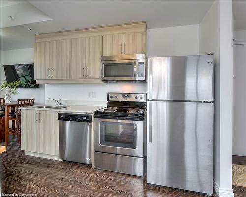 901-160 King Street N, Waterloo, ON - Indoor Photo Showing Kitchen With Stainless Steel Kitchen With Double Sink