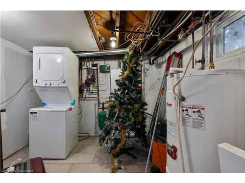 150 Nelson Street, Kingston, ON - Indoor Photo Showing Laundry Room