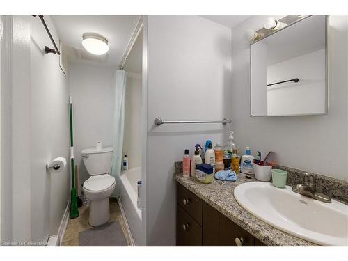 150 Nelson Street, Kingston, ON - Indoor Photo Showing Bathroom