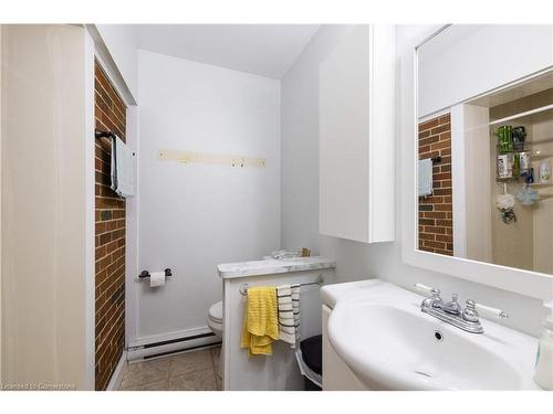 150 Nelson Street, Kingston, ON - Indoor Photo Showing Bathroom