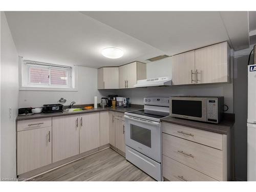 150 Nelson Street, Kingston, ON - Indoor Photo Showing Kitchen