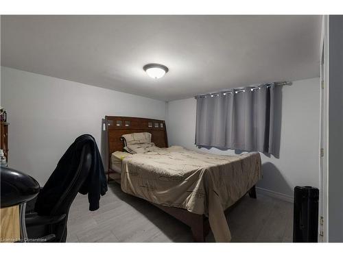 150 Nelson Street, Kingston, ON - Indoor Photo Showing Bedroom