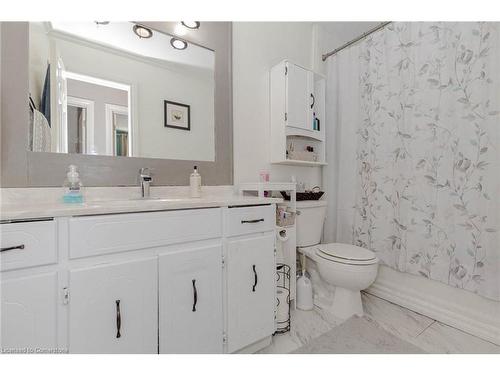 7746 Jubilee Drive, Niagara Falls, ON - Indoor Photo Showing Bathroom