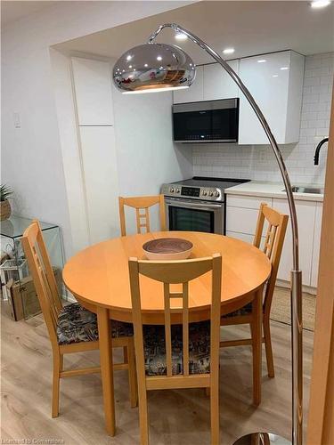 5679 Longboat Avenue, Mississauga, ON - Indoor Photo Showing Dining Room