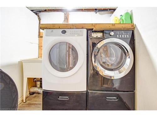 Bsmt-6235 Johnson Drive, Niagara Falls, ON - Indoor Photo Showing Laundry Room