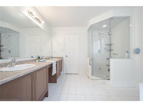 8 Decorso Drive, Peel, ON - Indoor Photo Showing Bathroom