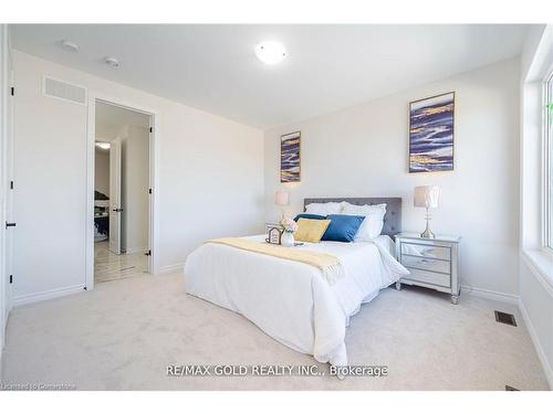 27 Lippa Drive, Caledon, ON - Indoor Photo Showing Bedroom