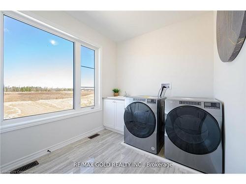 27 Lippa Drive, Caledon, ON - Indoor Photo Showing Laundry Room