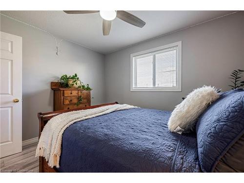 771 Princess Street, Mount Forest, ON - Indoor Photo Showing Bedroom