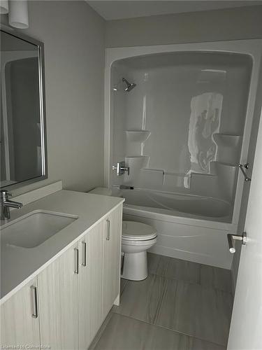 207-123 Lincoln Street, Welland, ON - Indoor Photo Showing Bathroom