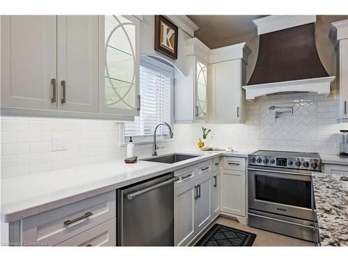 91 Biscayne Crescent, Orangeville, ON - Indoor Photo Showing Kitchen With Upgraded Kitchen