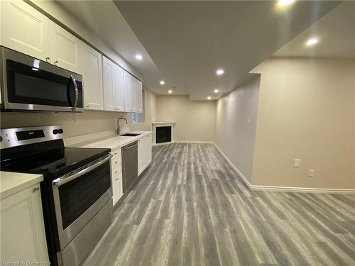 1354 Orr Terrace, Milton, ON - Indoor Photo Showing Kitchen