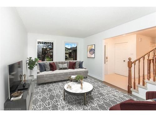 243 Highview Drive, Kitchener, ON - Indoor Photo Showing Living Room