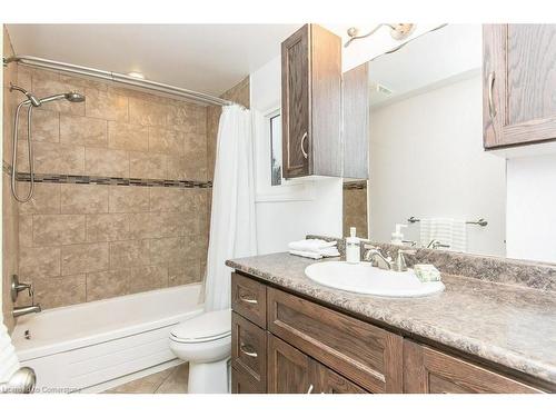 243 Highview Drive, Kitchener, ON - Indoor Photo Showing Bathroom