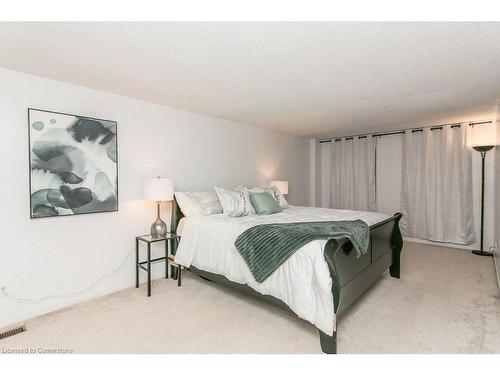 243 Highview Drive, Kitchener, ON - Indoor Photo Showing Bedroom