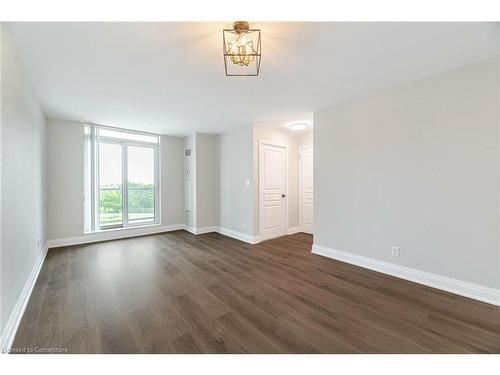 304-4879 Kimbermount Avenue, Mississauga, ON - Indoor Photo Showing Other Room