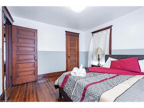 4622 Ferguson Street, Niagara Falls, ON - Indoor Photo Showing Bedroom