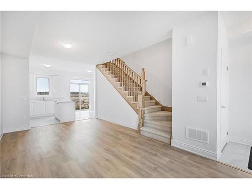 5 Carriage Lane, Wasaga Beach, ON - Indoor Photo Showing Other Room