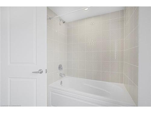 5 Carriage Lane, Wasaga Beach, ON - Indoor Photo Showing Bathroom