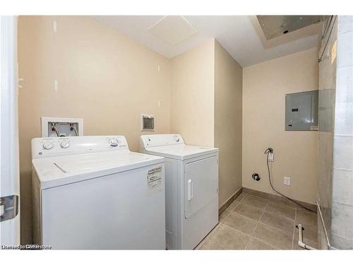 11A-1460 Highland Road W, Kitchener, ON - Indoor Photo Showing Laundry Room