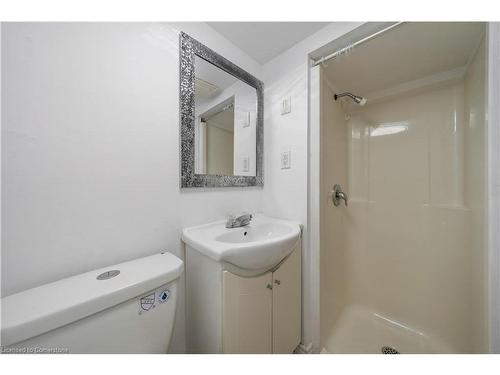 4910 Morrison Street, Niagara Falls, ON - Indoor Photo Showing Bathroom