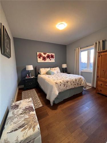 17-2380 9Th Avenue E, Owen Sound, ON - Indoor Photo Showing Bedroom