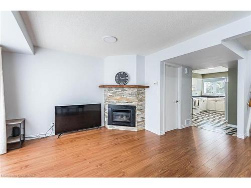 51-245 Bishop Street S, Cambridge, ON - Indoor Photo Showing Living Room With Fireplace