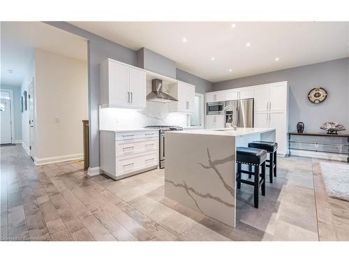 18-9245 Shoveller Avenue, Niagara Falls, ON - Indoor Photo Showing Kitchen