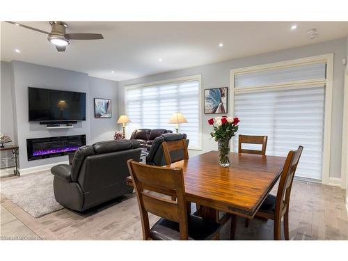 18-9245 Shoveller Avenue, Niagara Falls, ON - Indoor Photo Showing Dining Room