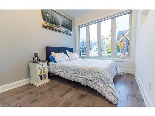 18-9245 Shoveller Avenue, Niagara Falls, ON - Indoor Photo Showing Bedroom