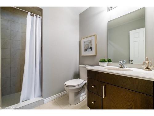 66 Wheat Lane, Kitchener, ON - Indoor Photo Showing Bathroom