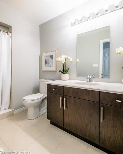 66 Wheat Lane, Kitchener, ON - Indoor Photo Showing Bathroom